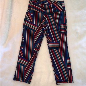 Old Navy Activewear Women’s Capri Leggings